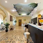 Aurora E Del Benessere 酒店 4*