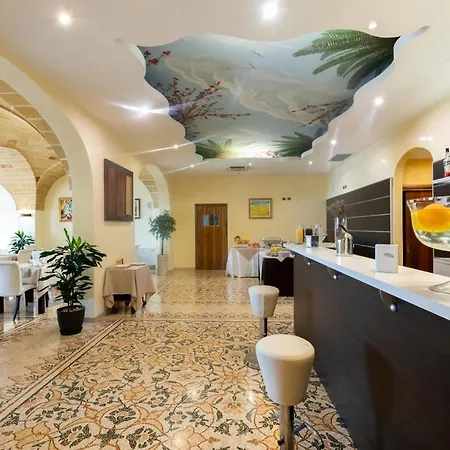Aurora E Del Benessere 호텔 4*