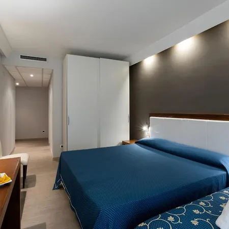 Aurora E Del Benessere Hotel 4*