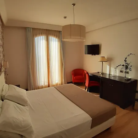 Hotel Aurora E Del Benessere